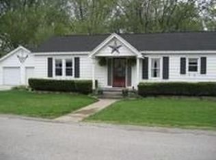 12432 W Pirates Roost Rd, Monticello, IN 47960