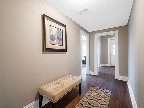3rd image of 205 Lincoln Ave #2