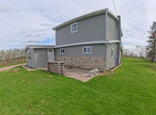 10931 Gillett Town Hall Rd, Gillett, WI 54124