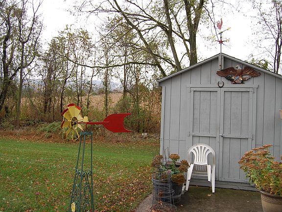 4th image of 11 Morningside Dr