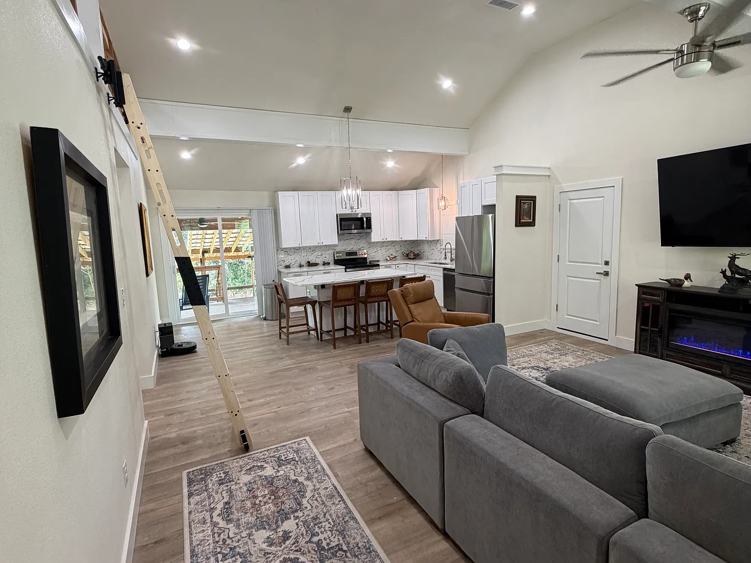 114 Ricky Rd — Photo 3
