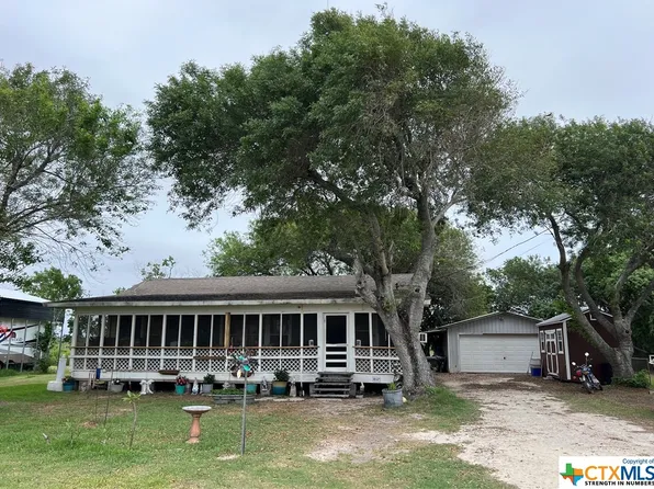 47 Orleans Ave, Port Lavaca, TX 77979