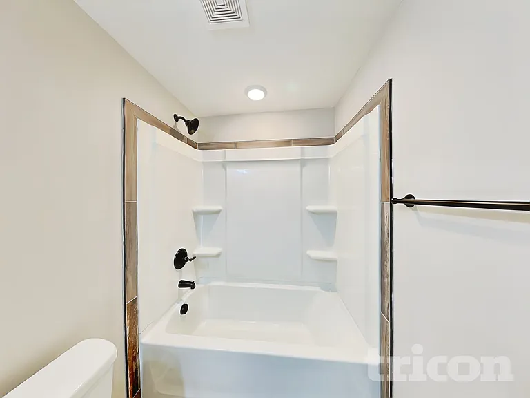 492 Woodtrace Dr — Photo 15