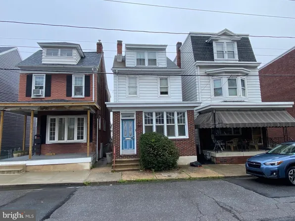 1918 W Norwegian St, Pottsville, PA 17901