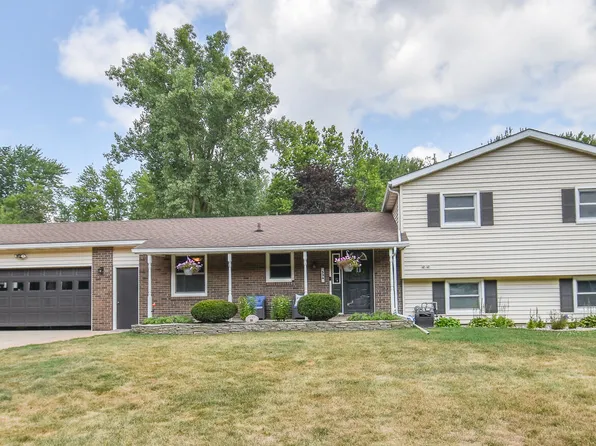 536 Schaeffer Dr, Coldwater, MI 49036
