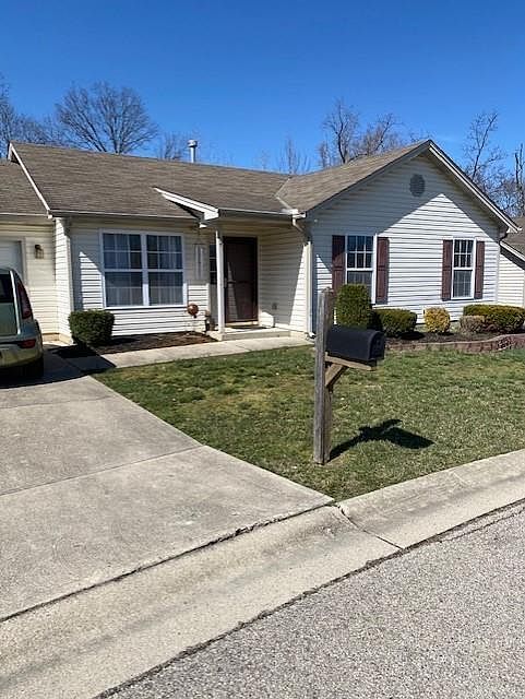 2nd image of 44 W Persimmon Dr
