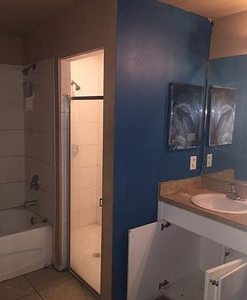 5th image of 1214 Fogia St E
