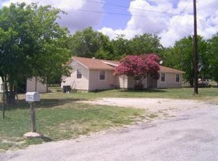 506 N Alamo St, Hamilton, TX 76531