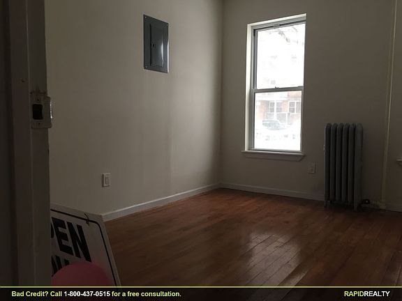 4th image of 3520-A Barnes Ave