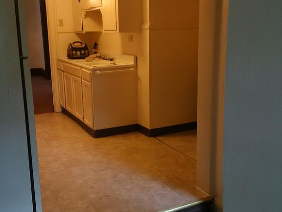 4th image of 234 W 20th St APT 5