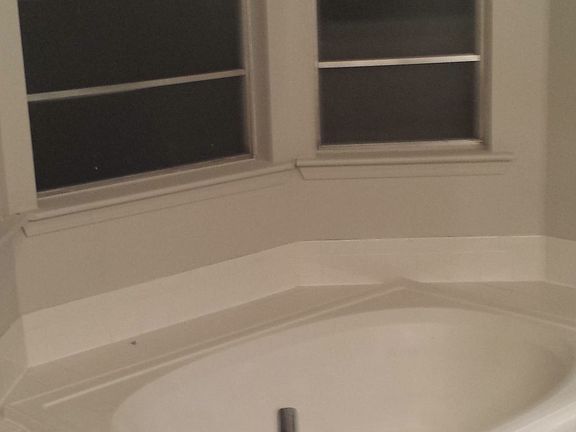 3rd image of 5205 Forest Park Ln