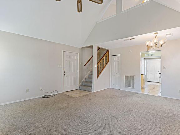 5th image of 3326 Briaroaks Dr