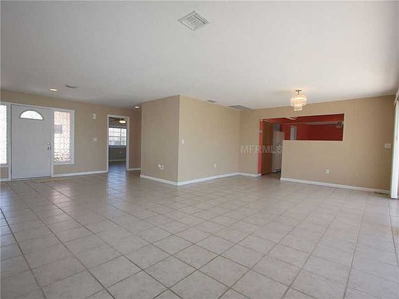 3rd image of 142 Peckham St SE