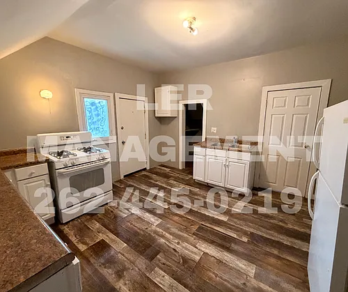 1623 Maple St Photo 1