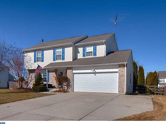 2nd image of 515 Janvier Dr