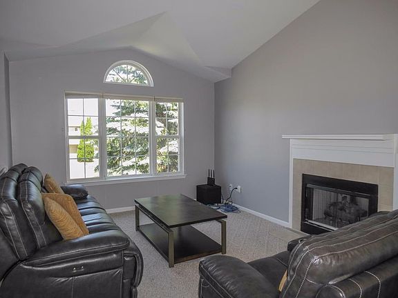 3rd image of 7475 Bermuda Dunes Dr