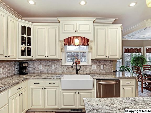 5th image of 3006 Kincade Way SE