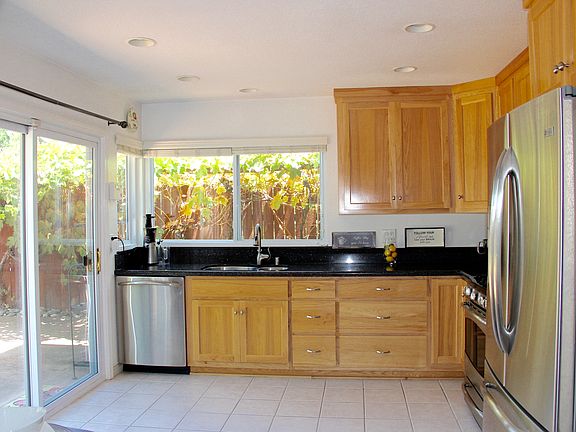 4th image of 6861 Mellodora Dr