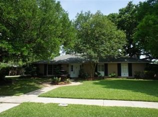 5043 Sweetbriar St, Baton Rouge, LA 70808