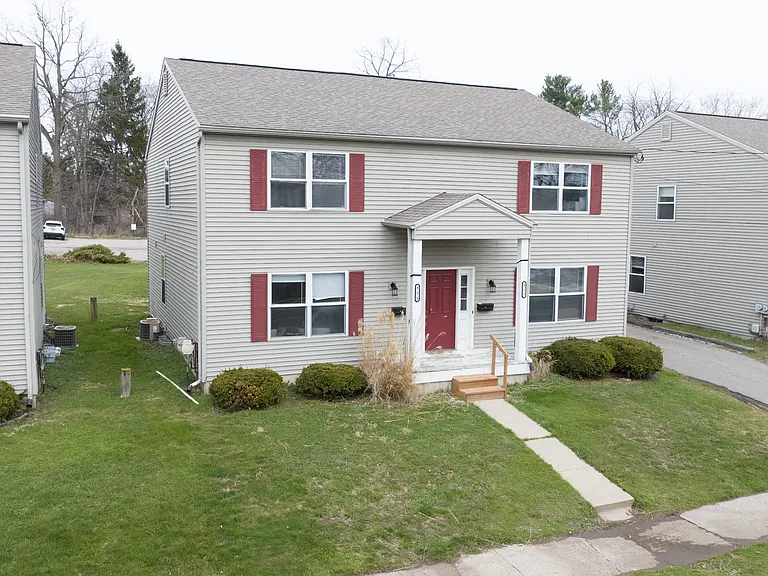 925 Burcham Dr — Photo 18