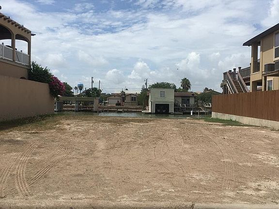 2nd image of 1005 Tarpon Ave