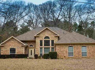 148 Oak Rd, Kilgore, TX 75662