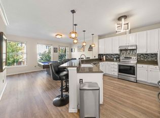 10283 Bleeker St, Woodbury, MN 55129