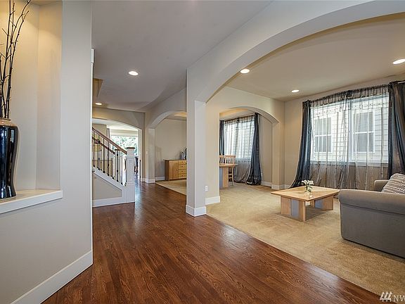 4th image of 11055 Muirwood Way NE