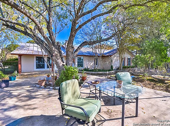 4th image of 31438 Panther Dr
