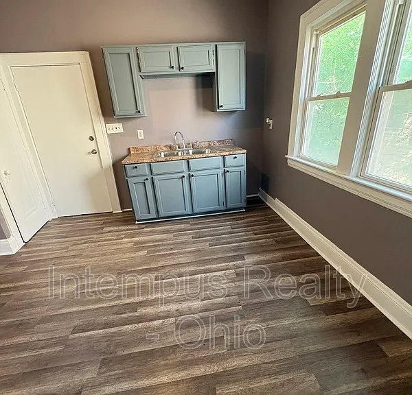 942 Eddy Rd #2 — Photo 3