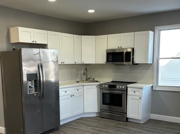 11890 Bustleton Ave, Philadelphia, PA 19116