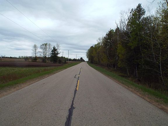 5th image of N3932 S 1st Dr