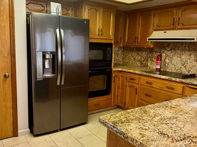 3650 W Beechwood Ave — Photo 6