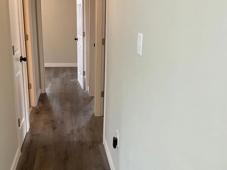 475 Florence Ave — Photo 11