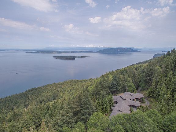 2nd image of 1928 Twin Lakes Dr