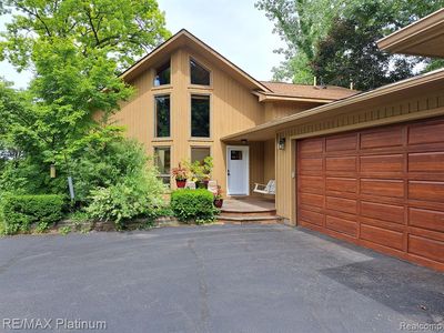 5225 Gallagher Blvd, Whitmore Lake, MI, 48189