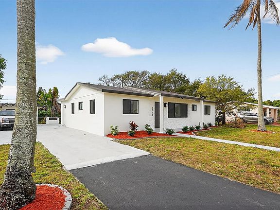 5th image of 3740 NW 188th St