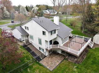 3877 Spartan Dr, Fort Gratiot, MI 48059
