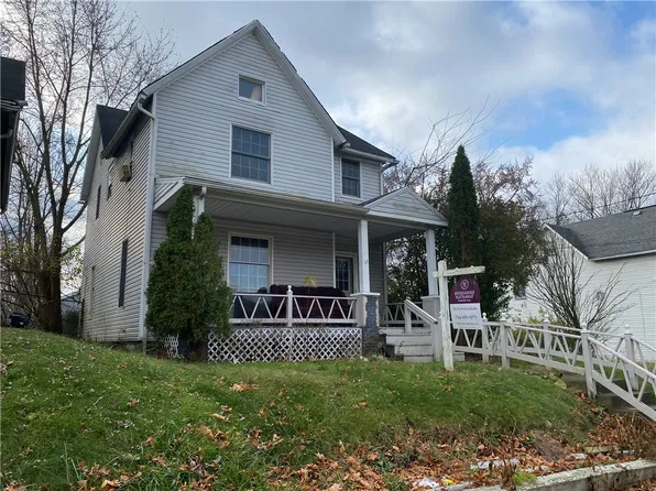 298 Orchard St, Sharon, PA 16146