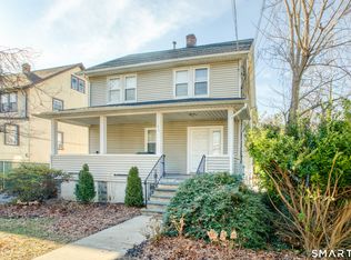 24 Hollow Wood Ln APT 1, Greenwich, CT 06831