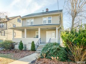 24 Hollow Wood Ln, Greenwich, CT