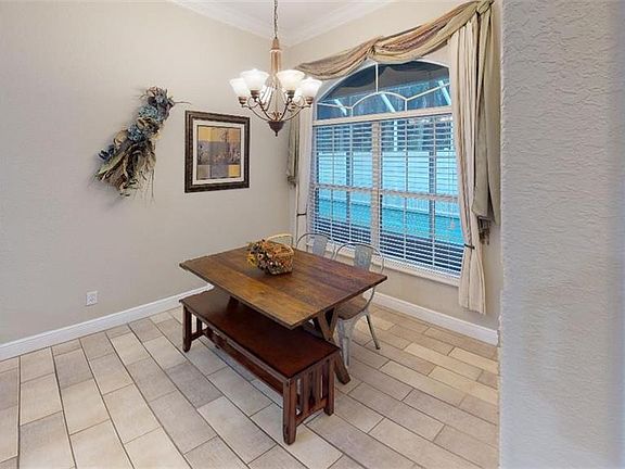 5th image of 3533 Vaughn Ln