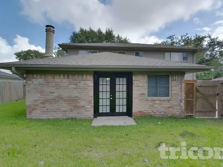 2307 Hilton Head Dr — Photo 19