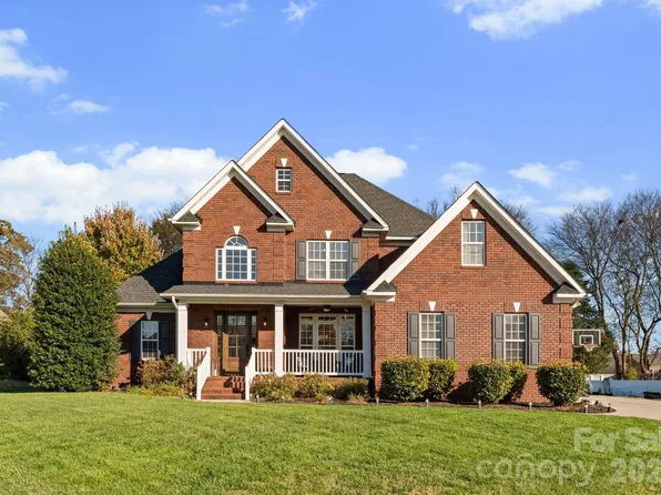 706 King Fredrick Ln SW, Concord, NC 28027