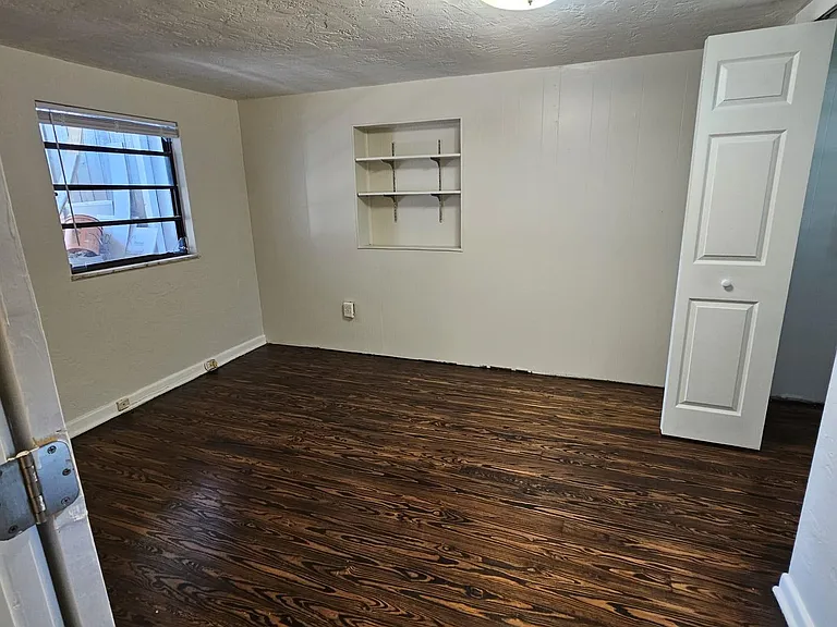 432 W Wisconsin Ave #A — Photo 7