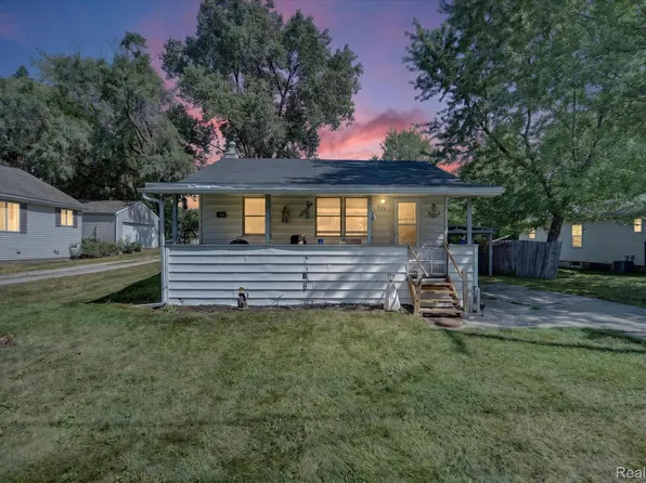 521 E Paulson St, Lansing, MI 48906