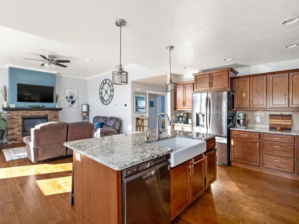 120 41st Ave NE, Great Falls, MT 59404