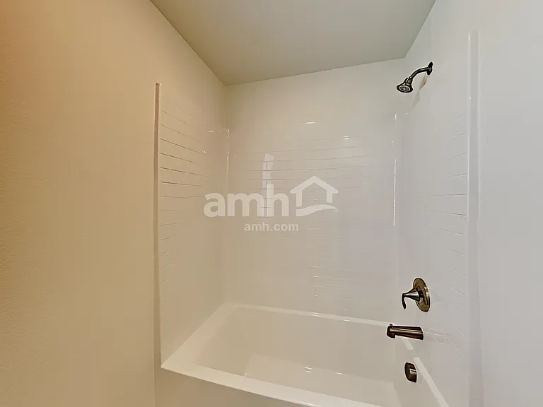 1525 Garden Swing Ave — Photo 16