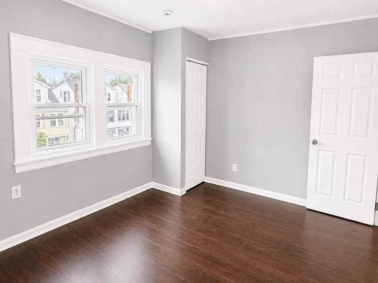 192 Mapes Ave #3 — Photo 10
