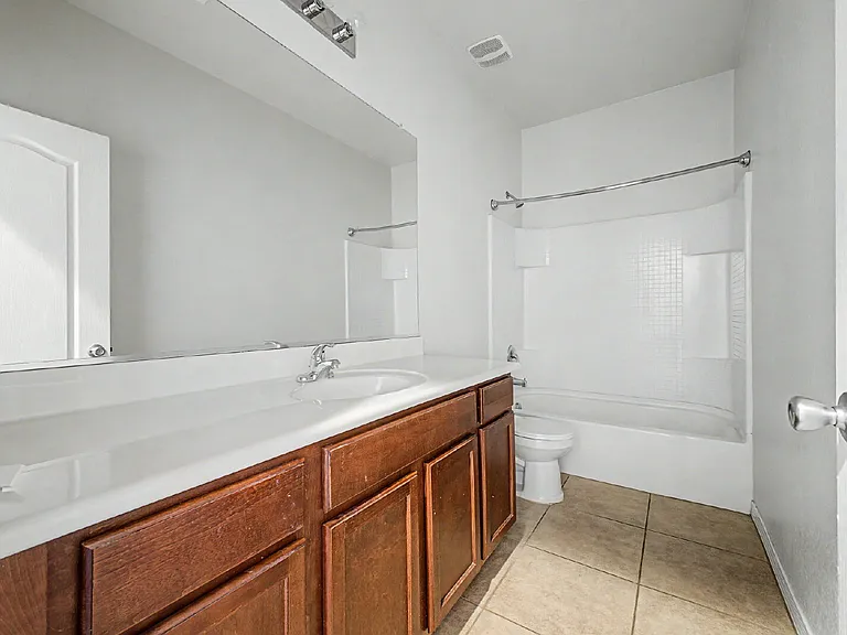 41177 W Lucera Ln — Photo 24